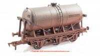 4F-031-042 Dapol Milk Tanker number 70349 in Unigate Silver livery with weathered finish